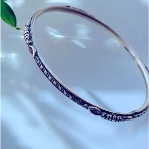 Vintage Antiqued Silver Plated Bangle Bracelet Women’s Jewelry Ornate Design